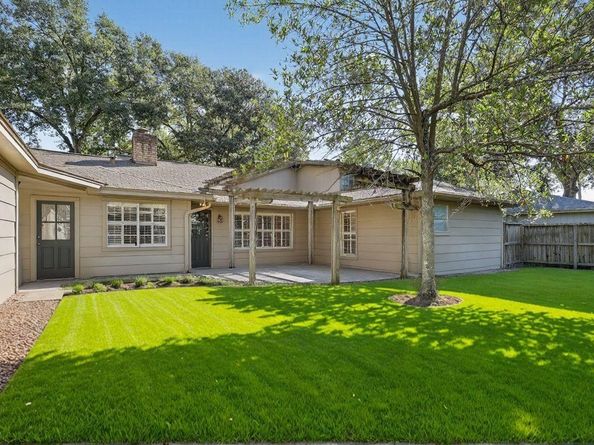 12019 Paradise Valley Drive, Houston TX 77066