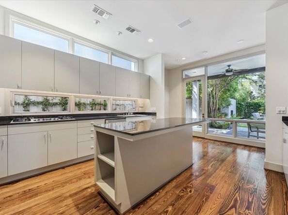 3018 Virginia Street, Houston TX 77098