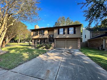8426 Laurel Trails Drive