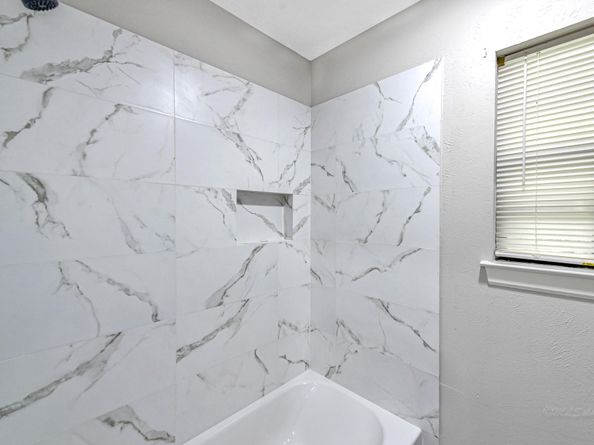 8426 Laurel Trails Drive, Houston TX 77095