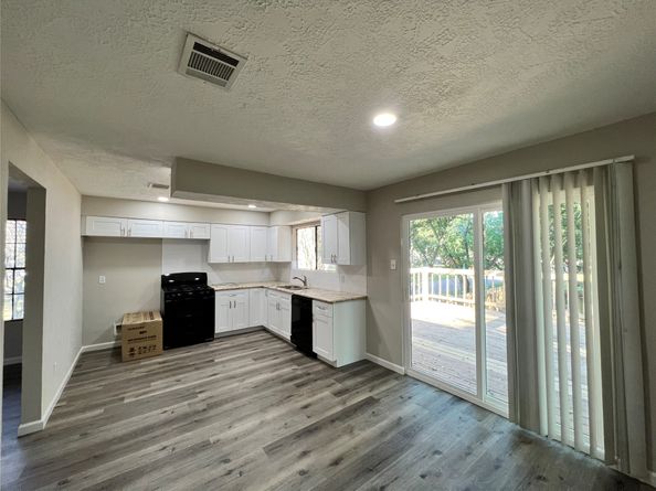 8426 Laurel Trails Drive, Houston TX 77095