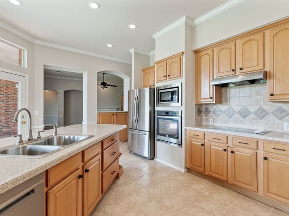 16419 Canyon Chase Drive, Houston TX 77095