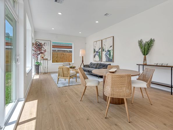 3620 SAUER Street B, Houston TX 77004