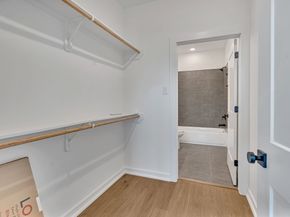 3620 SAUER Street B, Houston TX 77004