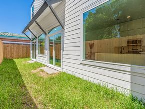 3620 SAUER Street B, Houston TX 77004