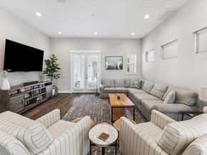 1116 W 15th 1/2 Street A, Houston TX 77008
