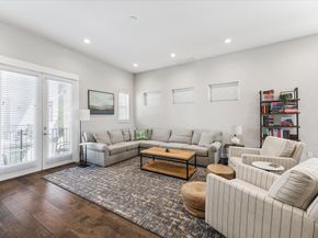 1116 W 15th 1/2 Street A, Houston TX 77008