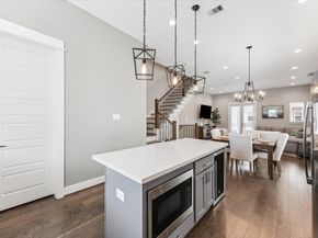 1116 W 15th 1/2 Street A, Houston TX 77008