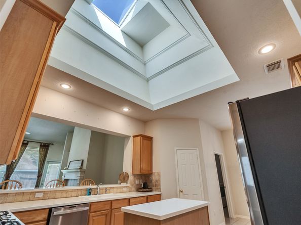 66 N Brooksedge Circle, The Woodlands TX 77382