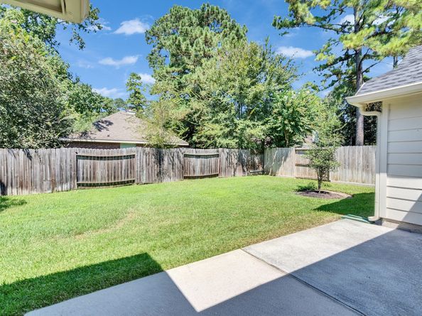66 N Brooksedge Circle, The Woodlands TX 77382