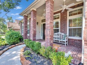 66 N Brooksedge Circle, The Woodlands TX 77382