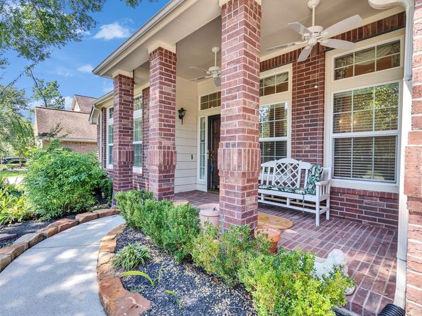 66 N Brooksedge Circle, The Woodlands TX 77382