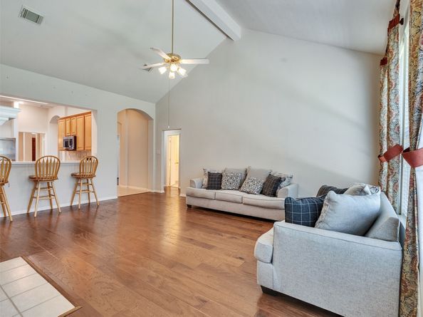 66 N Brooksedge Circle, The Woodlands TX 77382