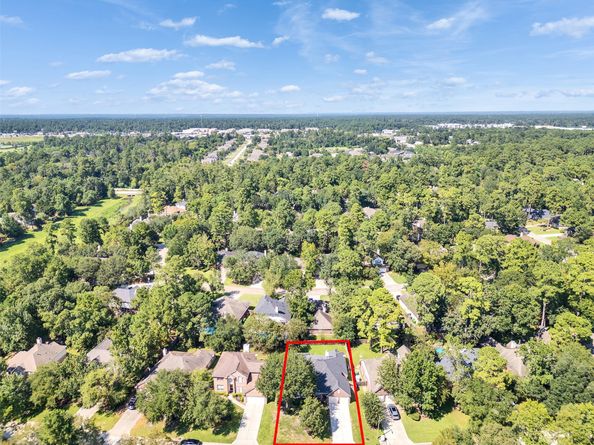 66 N Brooksedge Circle, The Woodlands TX 77382