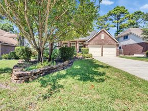 66 N Brooksedge Circle, The Woodlands TX 77382