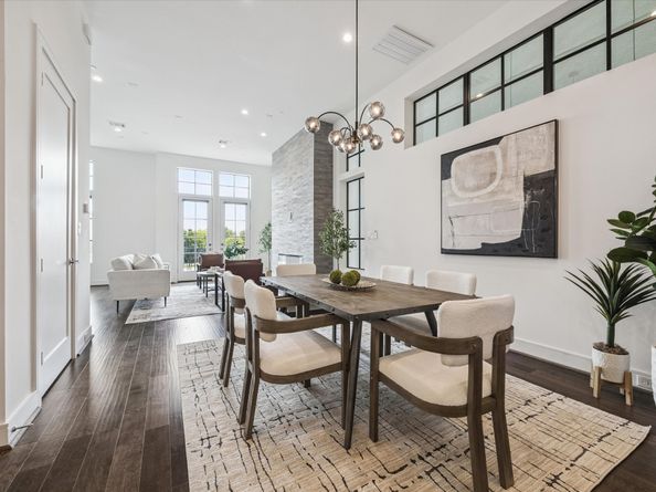 5824 Winsome Lane B, Houston TX 77057