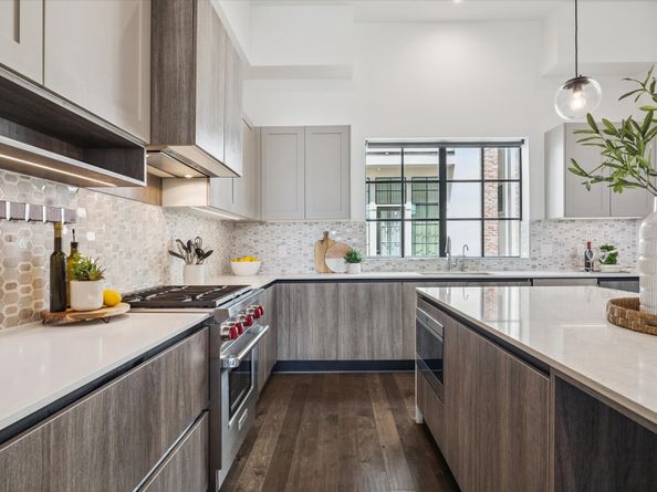 5824 Winsome Lane B, Houston TX 77057