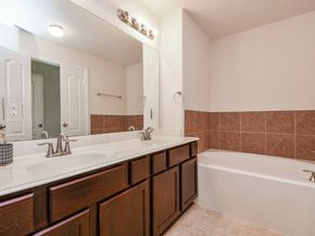 5103 Dartmoor Ridge Trail, Houston TX 77066