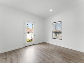 1605 W Hedrick Street, Houston TX 77011