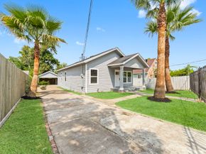 1605 W Hedrick Street, Houston TX 77011