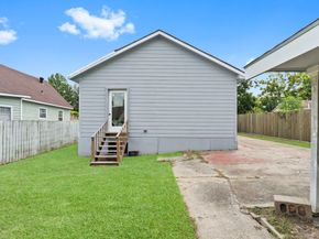 1605 W Hedrick Street, Houston TX 77011