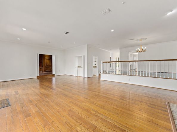 2930 Country Club Boulevard, Sugar Land TX 77478