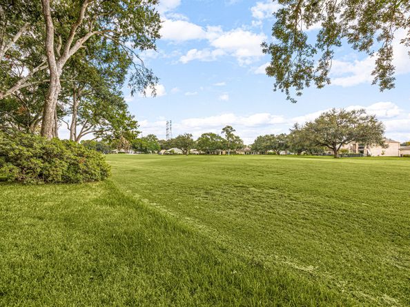 2930 Country Club Boulevard, Sugar Land TX 77478