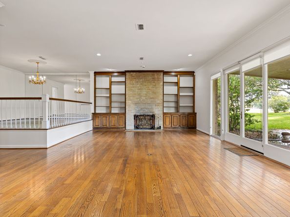 2930 Country Club Boulevard, Sugar Land TX 77478