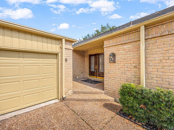 2930 Country Club Boulevard, Sugar Land TX 77478