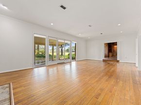 2930 Country Club Boulevard, Sugar Land TX 77478