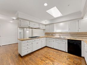 2930 Country Club Boulevard, Sugar Land TX 77478