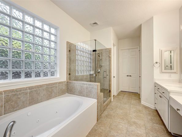6206 Chestnut Peak Court, Houston TX 77345