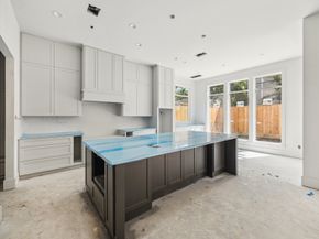 2205 North Boulevard, Houston TX 77098