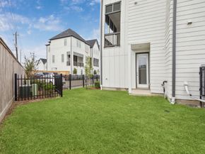 6132 Cottage Grove Lake Drive, Houston TX 77007