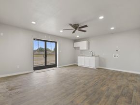 6504 Canal Street, Houston TX 77011