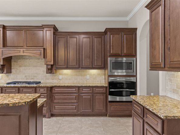 20722 Lavone Drive, Porter TX 77365