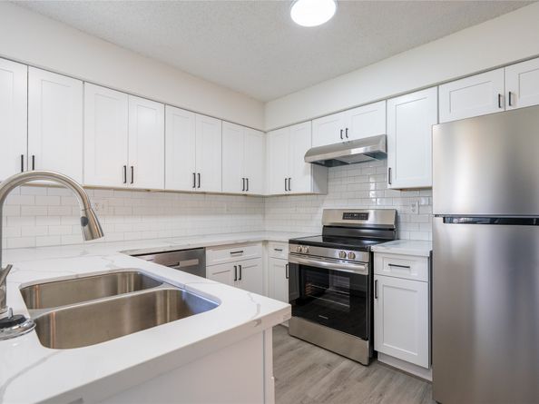 6324 Shadow Tree Drive 632, Houston TX 77035