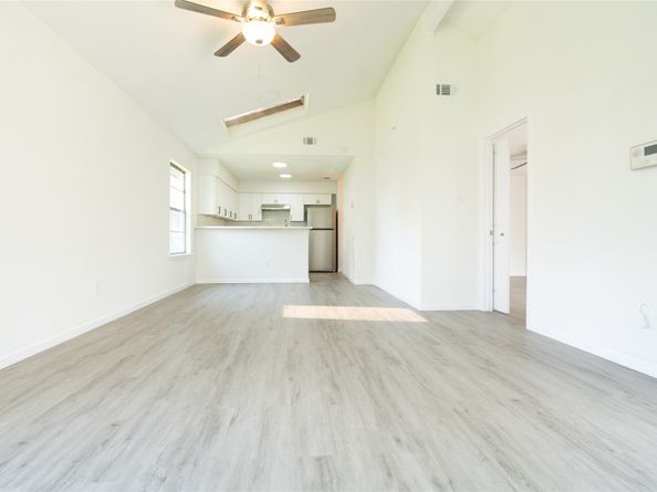 6324 Shadow Tree Drive 632, Houston TX 77035
