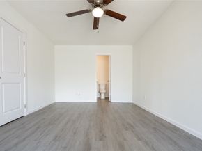 6324 Shadow Tree Drive 632, Houston TX 77035