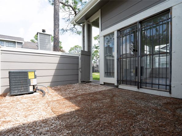 6324 Shadow Tree Drive 632, Houston TX 77035