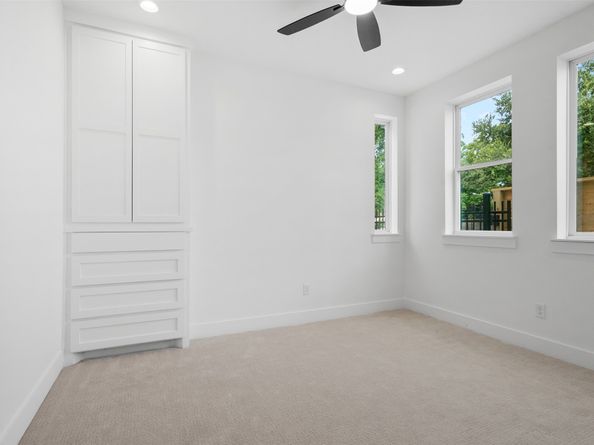 3405 Hutchins Street, Houston TX 77004