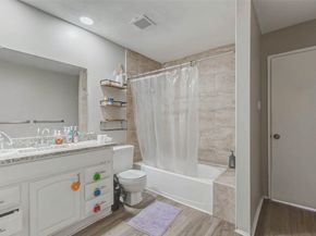7230 Corta Calle Drive, Houston TX 77083