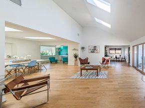 6518 Kury Lane, Houston TX 77008