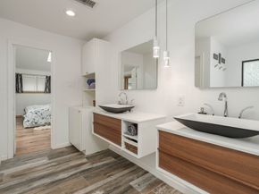 6518 Kury Lane, Houston TX 77008