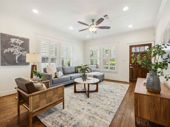 2621 Morrison Street, Houston TX 77009