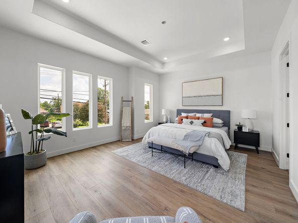 406 E 33rd Street, Houston TX 77018