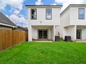 406 E 33rd Street, Houston TX 77018