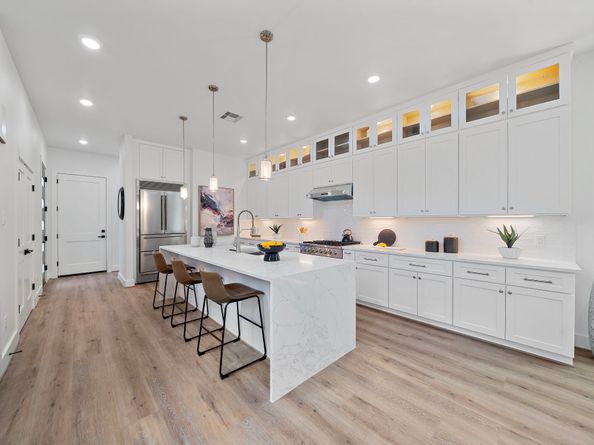 406 E 33rd Street, Houston TX 77018