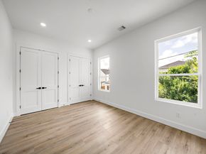 406 E 33rd Street, Houston TX 77018