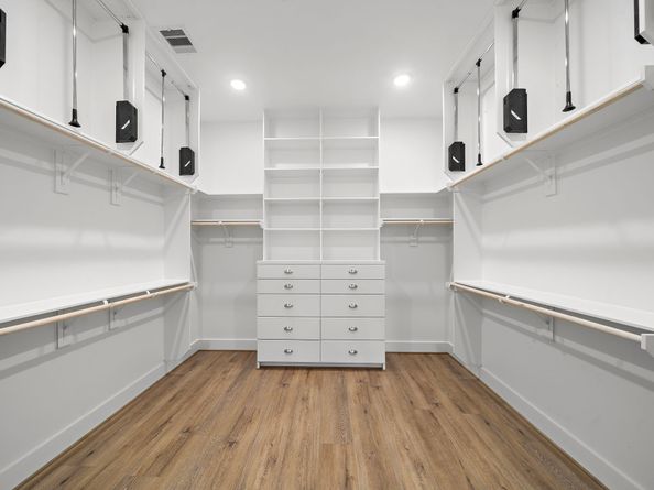 406 E 33rd Street, Houston TX 77018